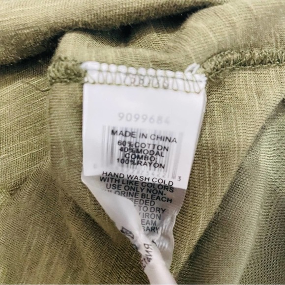 *Free with Purchase* Vince Camuto - NWOT Layered Tee - Picture 8 of 10